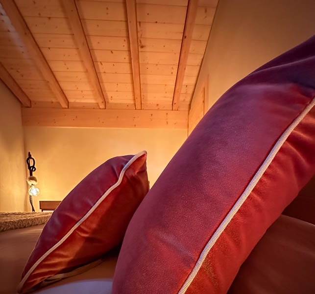 Aménagement et Décoration de chalet - Chambre à coucher - Maison Yak pour les coussins, plaids et linges de lit