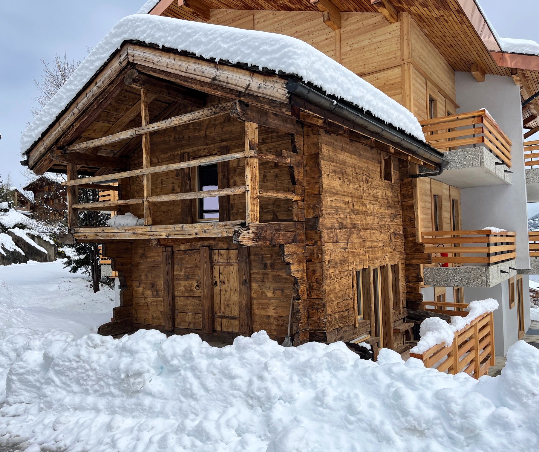 Aménagement et Décoration de chalet - Salon - Vue depuis la mezzanine