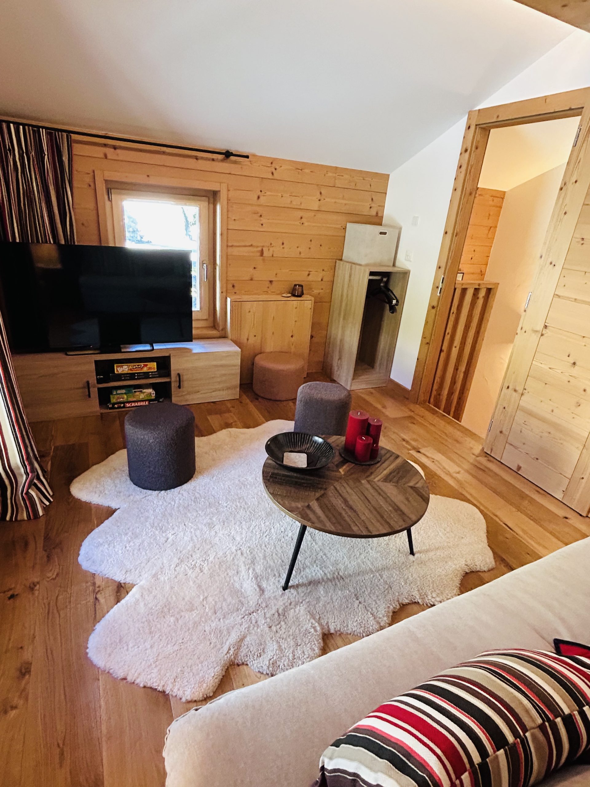 Aménagement et Décoration de chalet - Chambre à coucher - Maison Yak pour les coussins, plaids et linges de lit