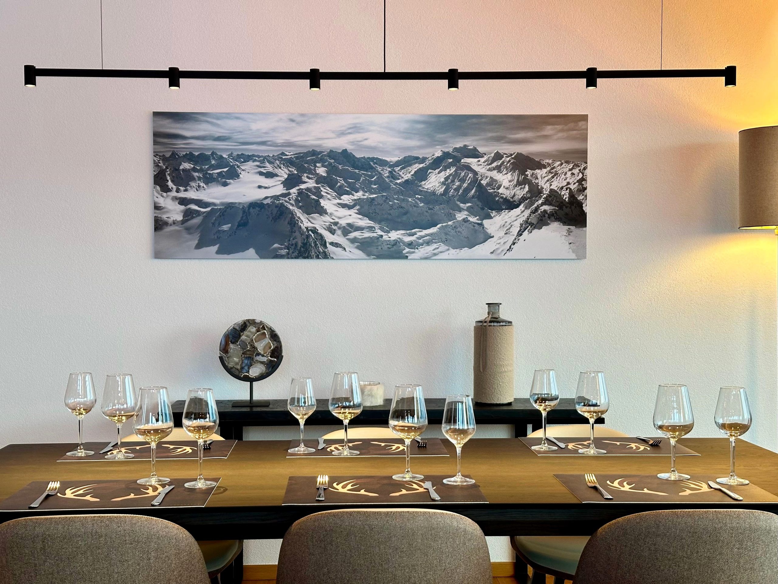 Aménagement et Décoration - Les Hauts de Veysonnaz Projet d'aménagement et de décoration d'appartement de montagne Haute -Nendaz - Espace de vie réalisé en bois