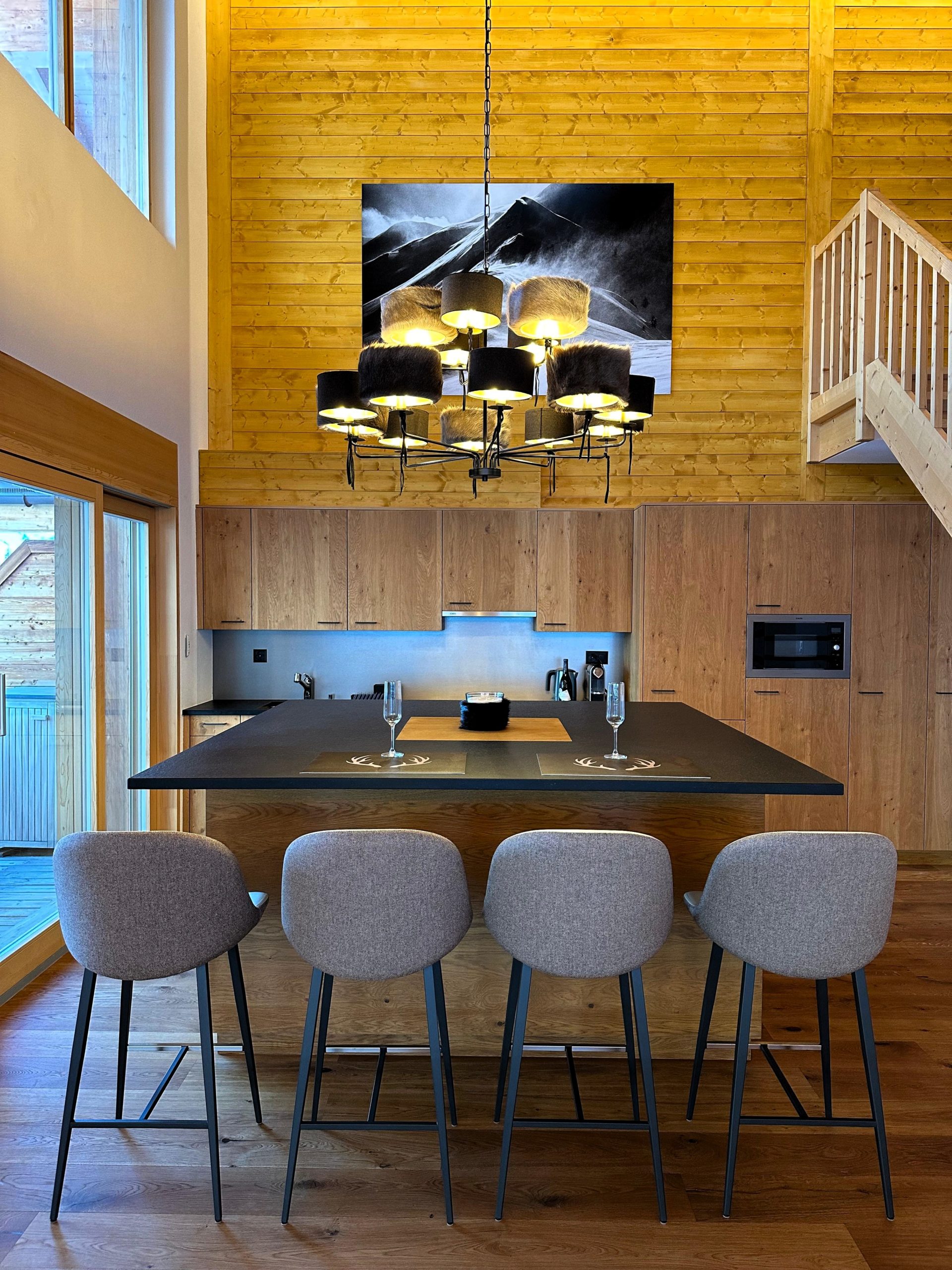 Projet d'aménagement et de décoration d'appartement de montagne Haute -Nendaz - Entrée en bois